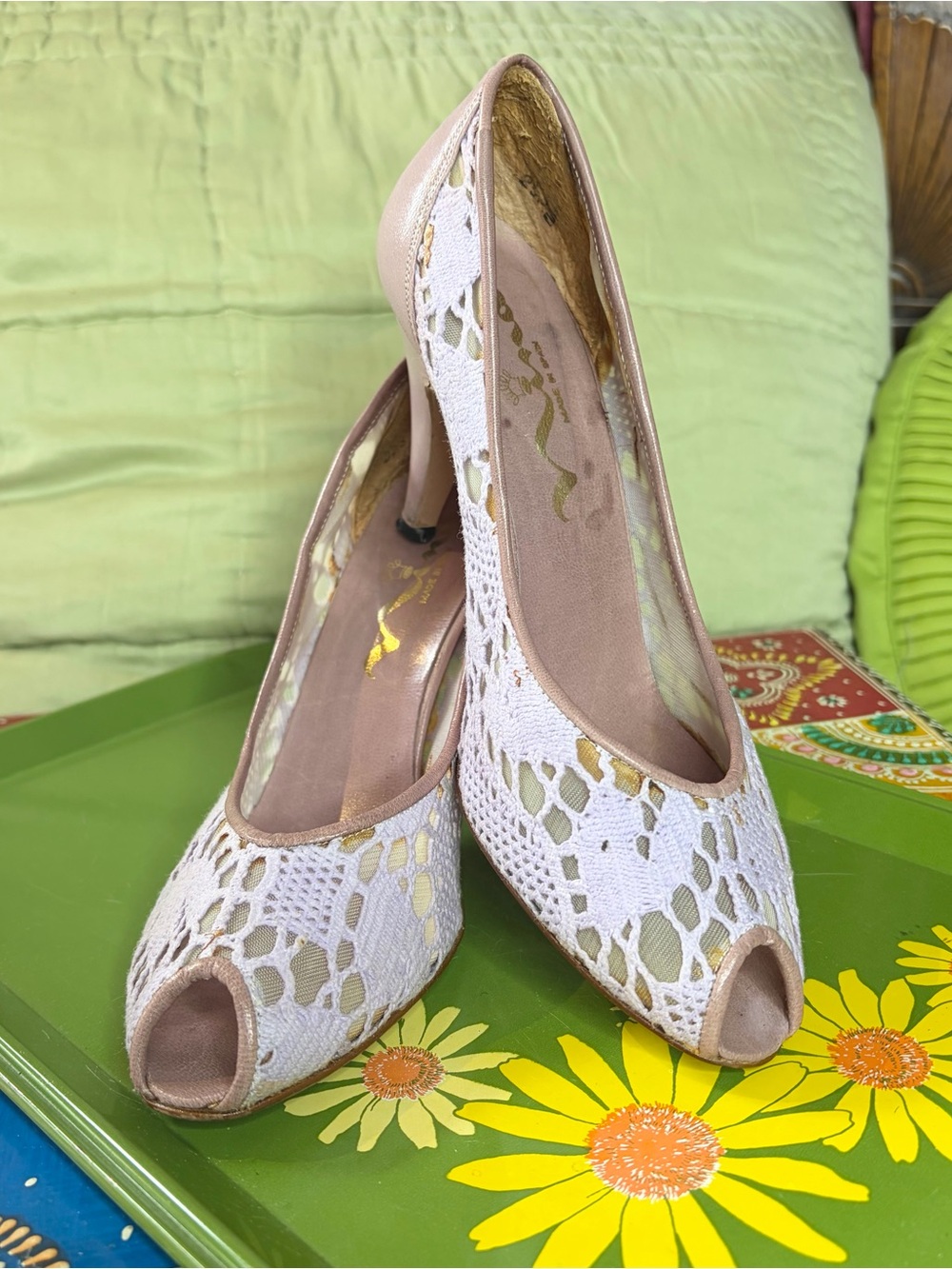 80s Nina Lace Heels